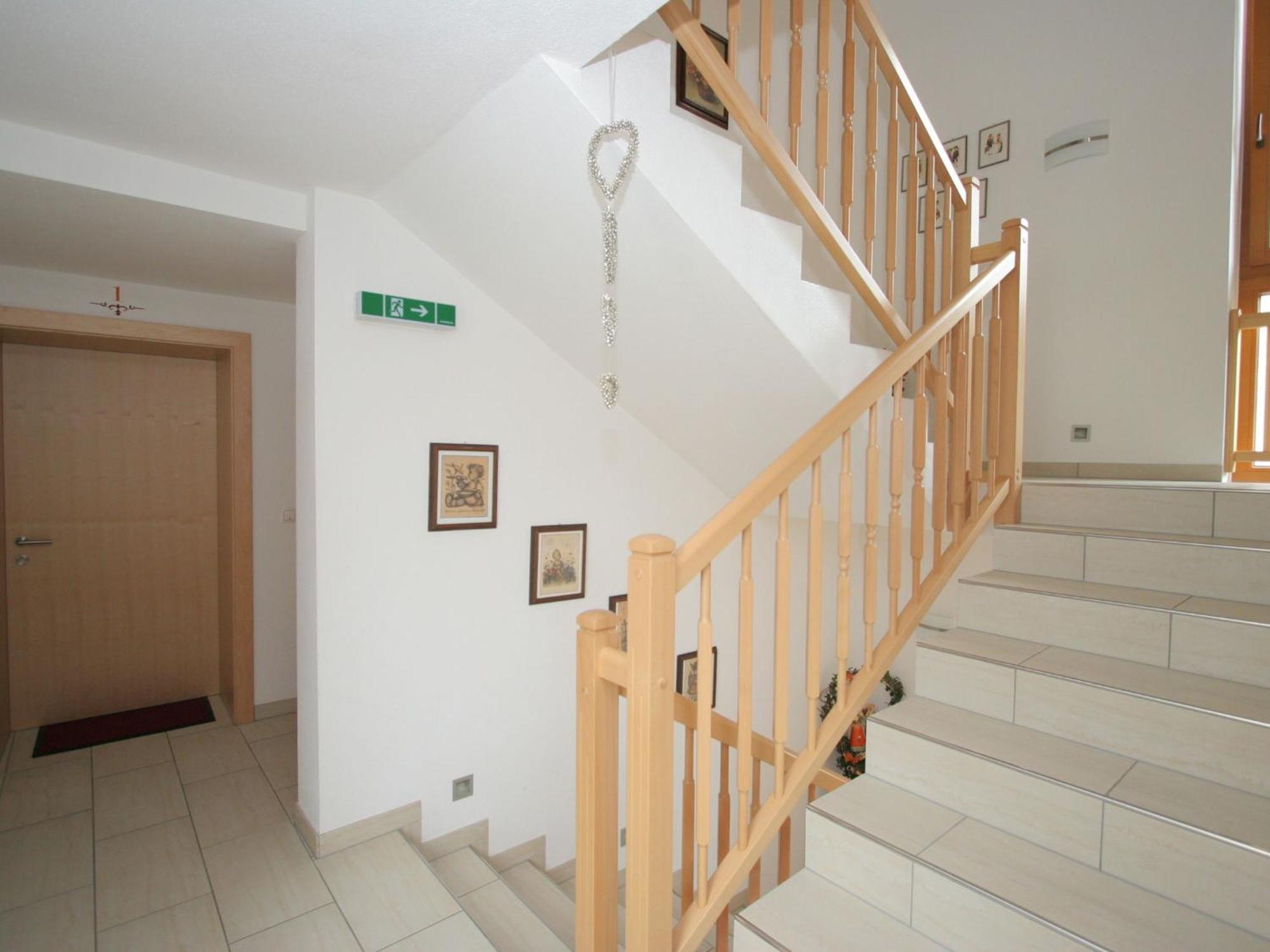 Charming Apartment In Uderns With Balcony Εξωτερικό φωτογραφία