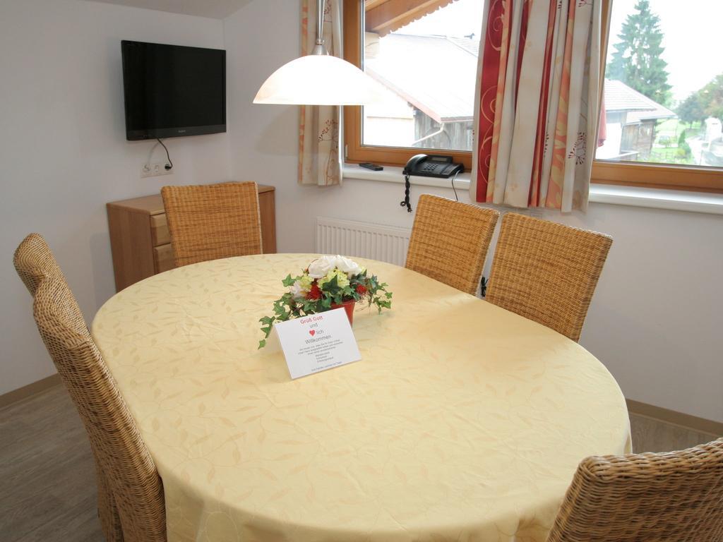 Charming Apartment In Uderns With Balcony Εξωτερικό φωτογραφία